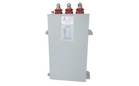 電容器在直流穩(wěn)態(tài)電路中可有電流通過(guò)？